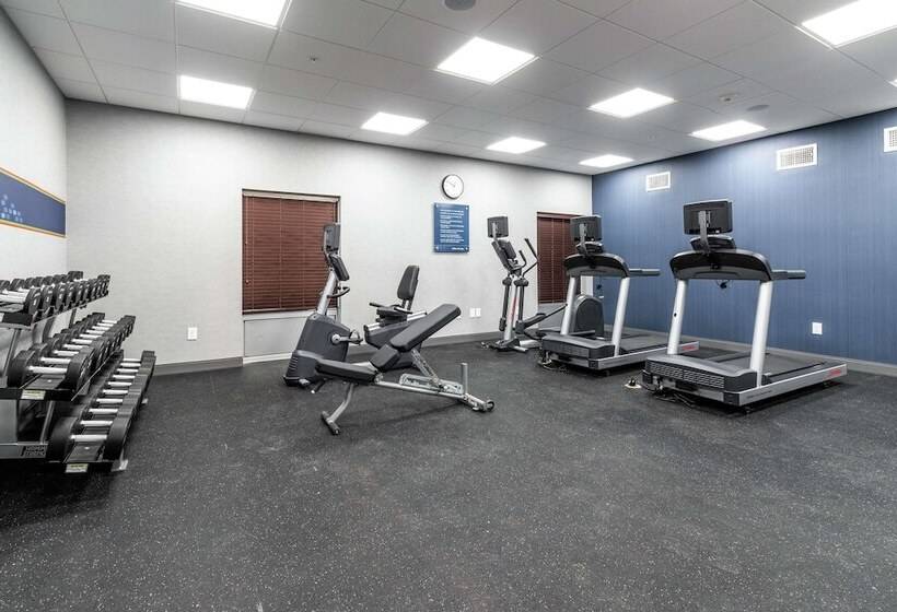 호텔 Hampton Inn Locust Grove