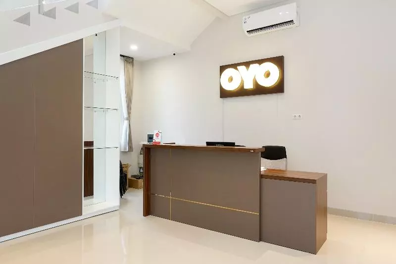 ホテル Oyo 477 Raka Residence Syariah, Purwoharjobanyuwangi