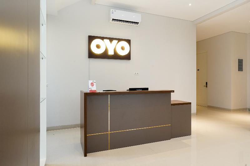 Отель Oyo 477 Raka Residence Syariah, Purwoharjobanyuwangi