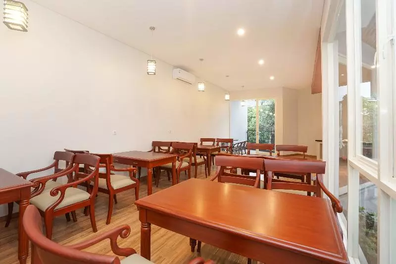 ホテル Oyo 477 Raka Residence Syariah, Purwoharjobanyuwangi