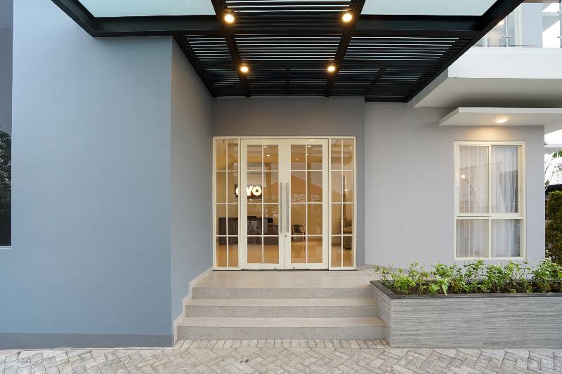 Отель Oyo 477 Raka Residence Syariah, Purwoharjobanyuwangi