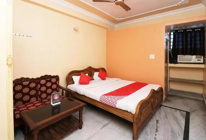 Oyo 27934 Hotel Ganga Mahal