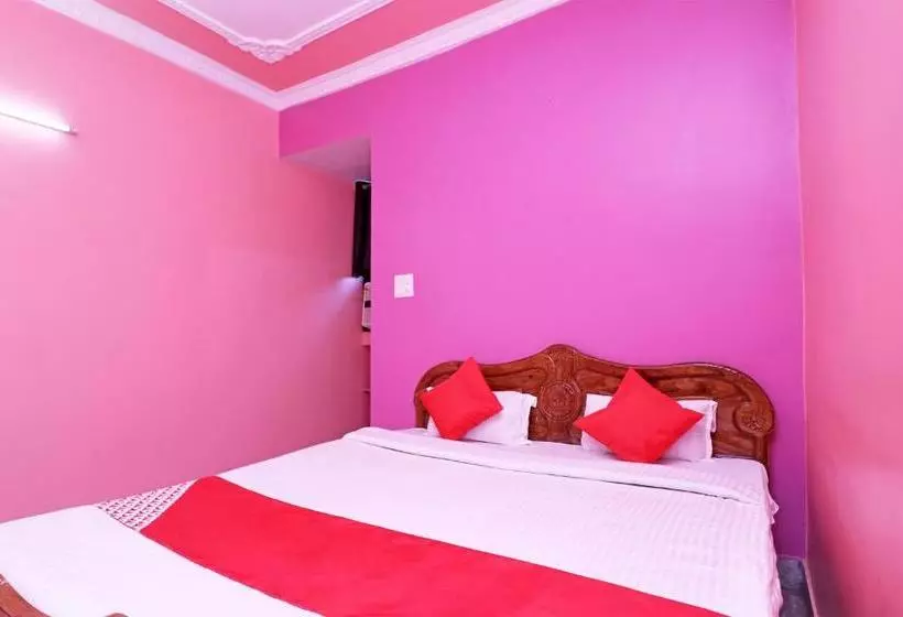 Oyo 27934 Hotel Ganga Mahal