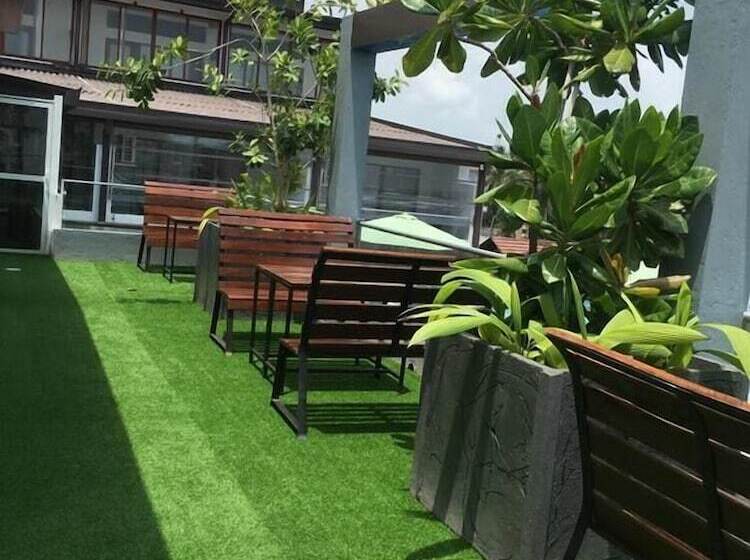 Beach Corridor Hotel & Spa