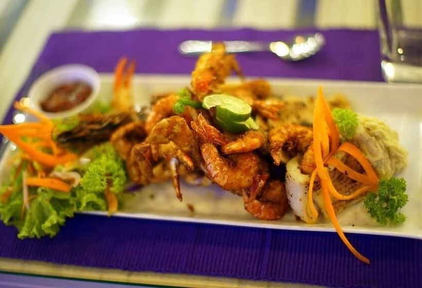 Beach Corridor Hotel & Spa