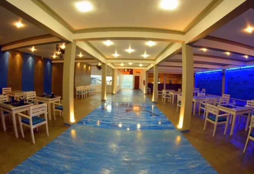 Beach Corridor Hotel & Spa