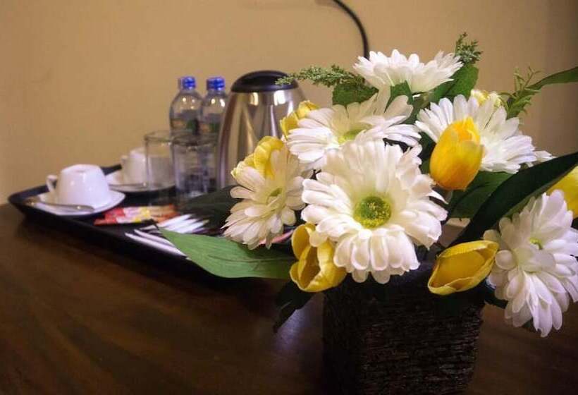 Beach Corridor Hotel & Spa