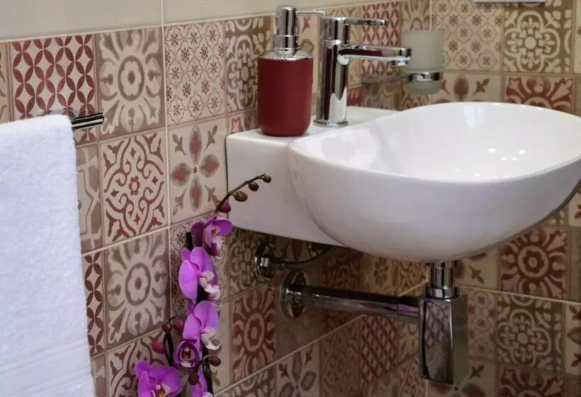 تختخواب و صبحانه Kantunè
