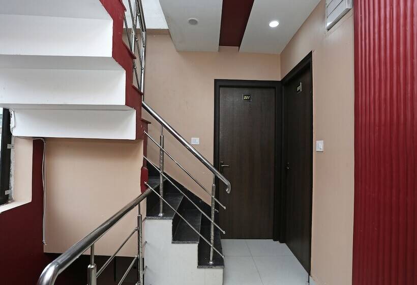 فندق Oyo 27700 The Better Inn