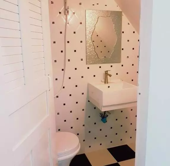 پانسیون Mama's Family Guesthouse