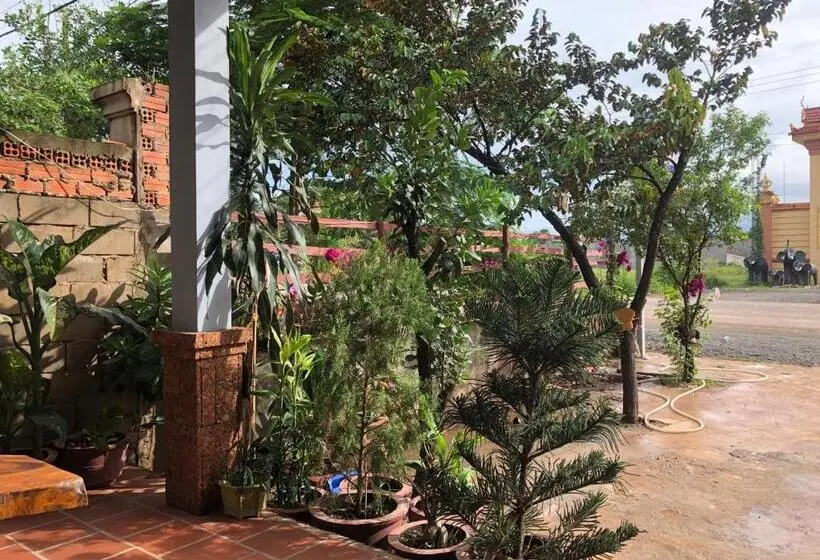 پانسیون Mama's Family Guesthouse