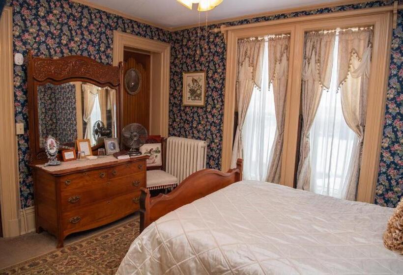 Spencer House Bed & Breakfast