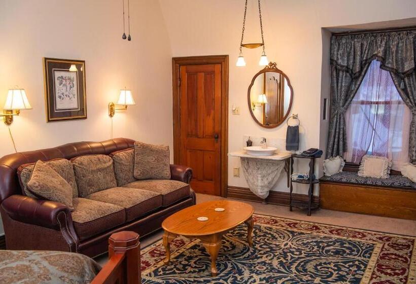 Spencer House Bed & Breakfast