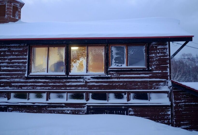 Отель Margo S Garden Farmstay, Kiroro