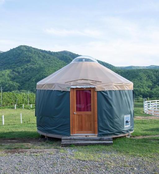 Отель Margo S Garden Farmstay, Kiroro