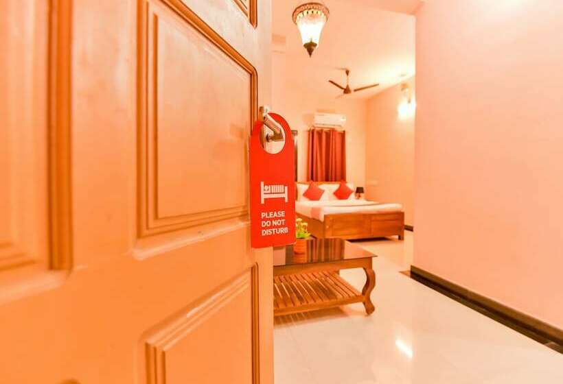 Hotel Oyo 14963 Samaritan Inn