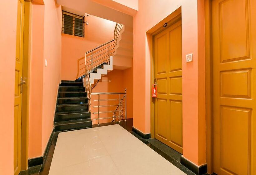 Hotel Oyo 14963 Samaritan Inn