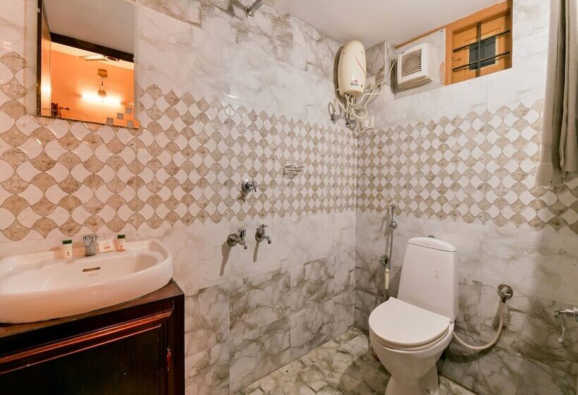 Hotel Oyo 14963 Samaritan Inn