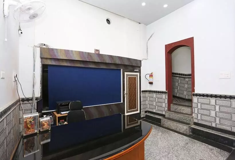 Oyo 23090 Hotel Mani Bhai Patel