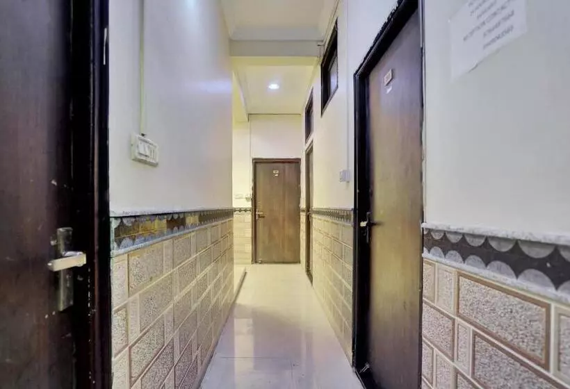 Oyo 23090 Hotel Mani Bhai Patel