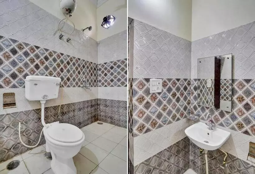 Oyo 23090 Hotel Mani Bhai Patel