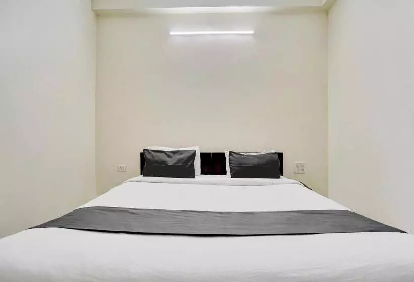 Oyo 23090 Hotel Mani Bhai Patel