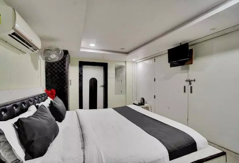 Oyo 23090 Hotel Mani Bhai Patel