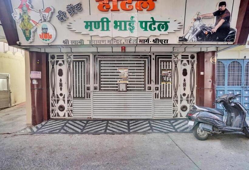Oyo 23090 Hotel Mani Bhai Patel