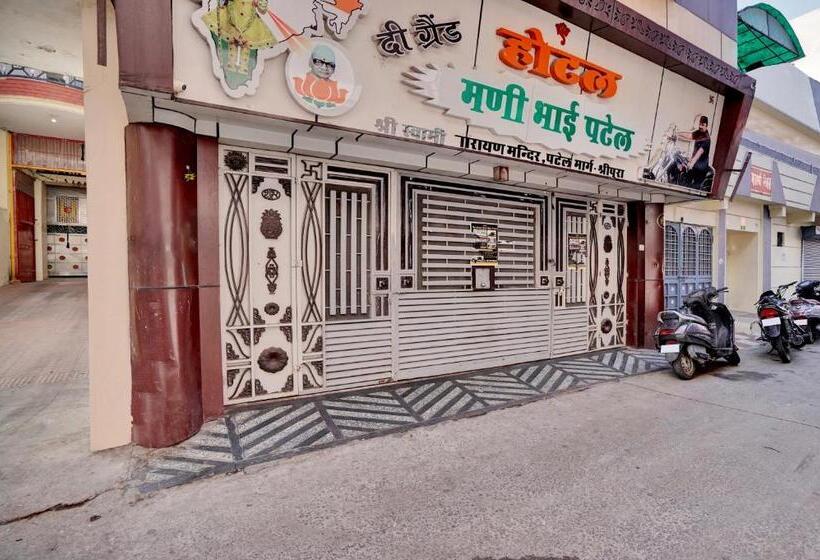 Oyo 23090 Hotel Mani Bhai Patel