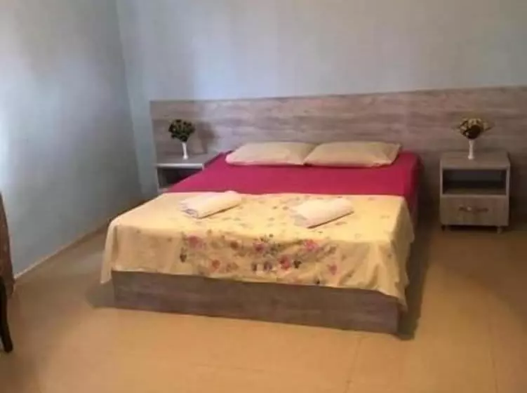 پانسیون Gio 350