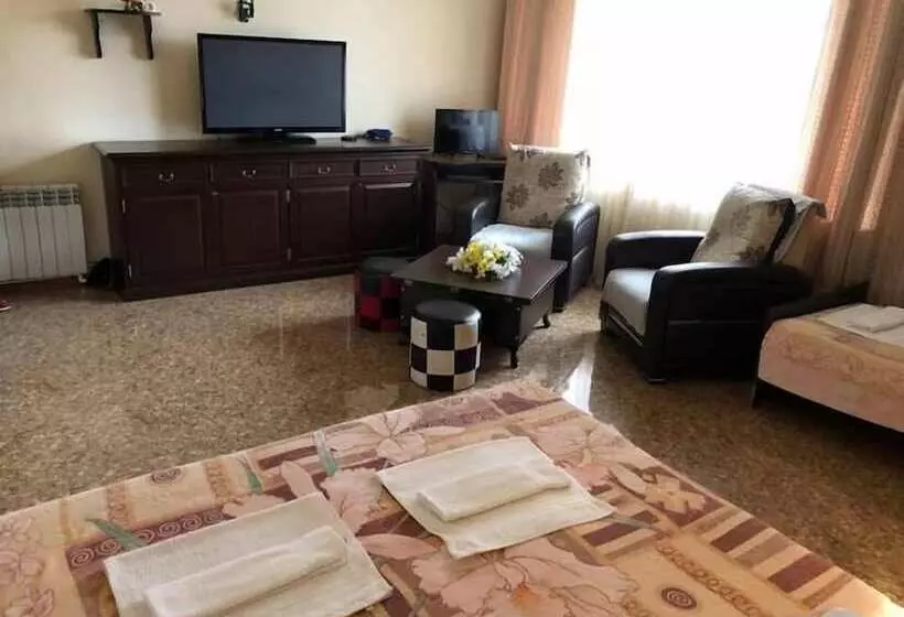 پانسیون Gio 350