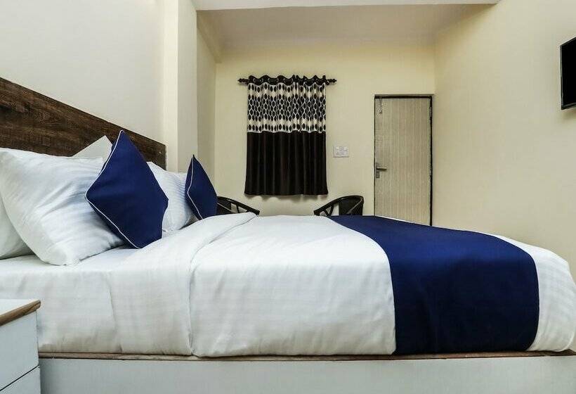 בית מלון כפרי Silverkey Executive Stays 46142  Ratiram Palace