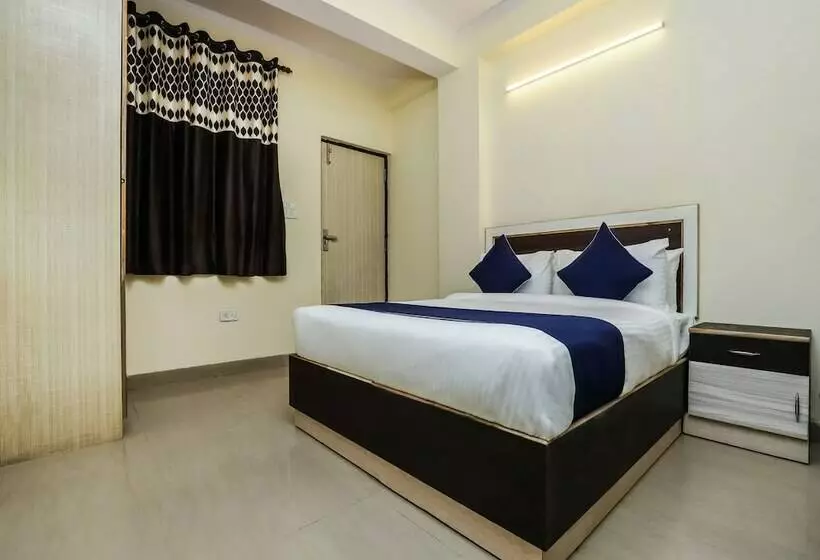 ホテル Silverkey Executive Stays 46142  Ratiram Palace
