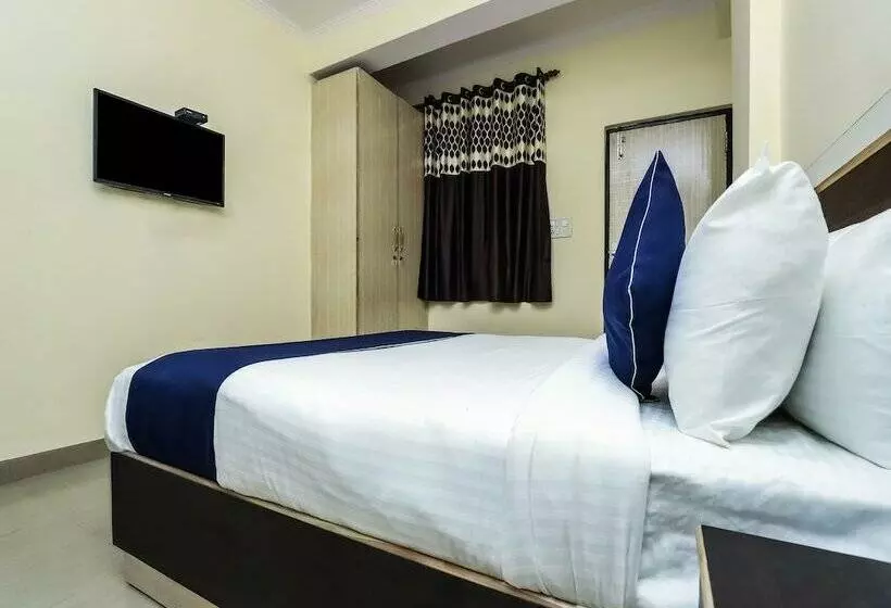 ホテル Silverkey Executive Stays 46142  Ratiram Palace
