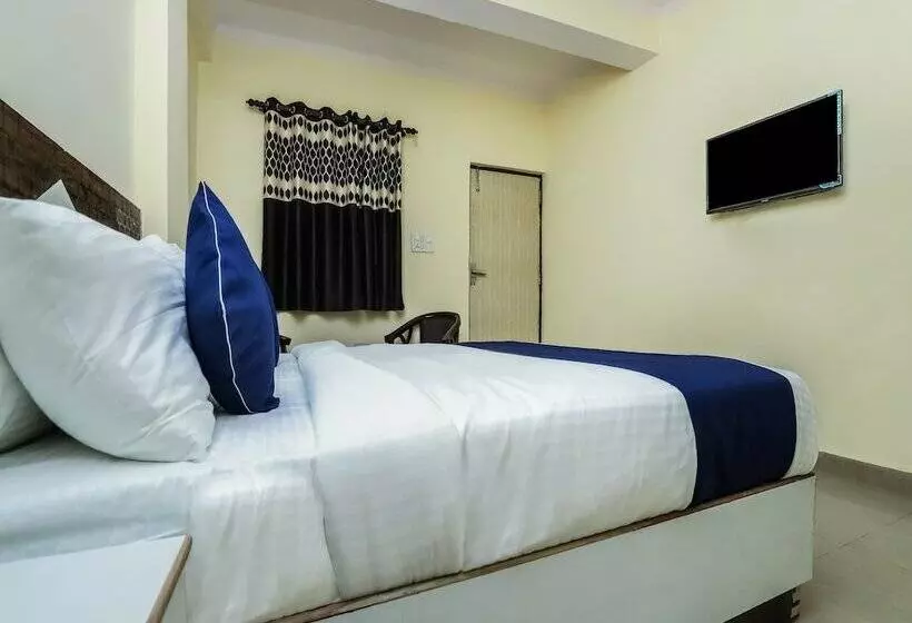 ホテル Silverkey Executive Stays 46142  Ratiram Palace