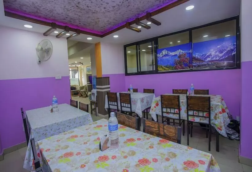 Oyo 297 Hotel Aayam