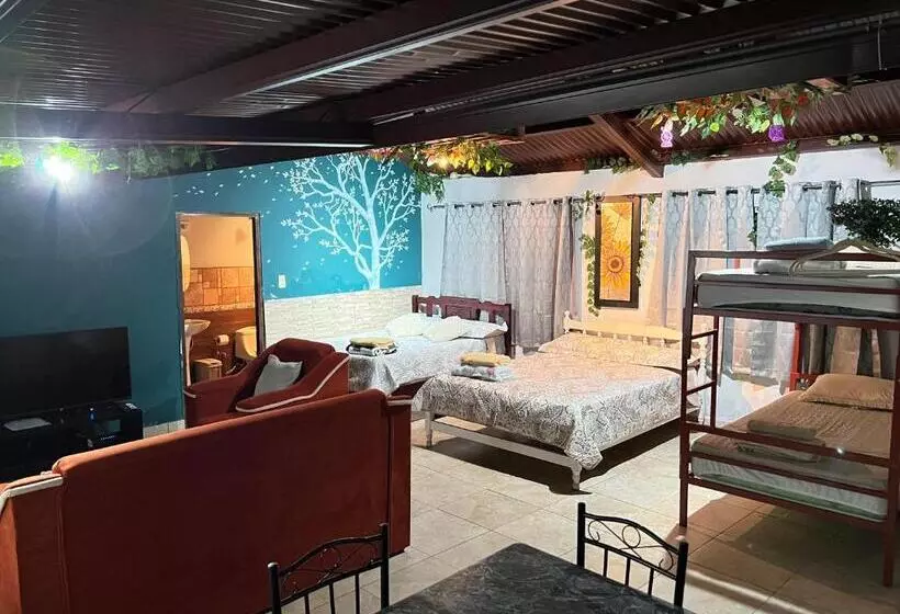 ペンション Bambito´s Café & Hostel