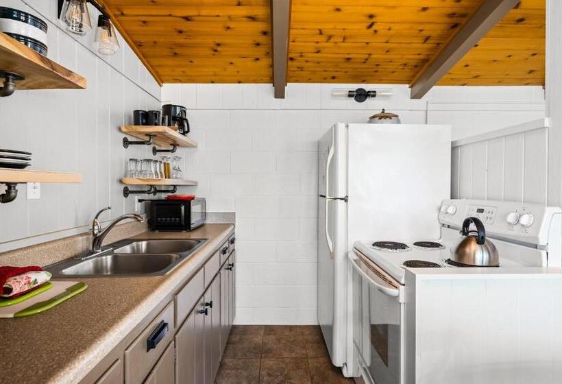 Chimney Corners Resort