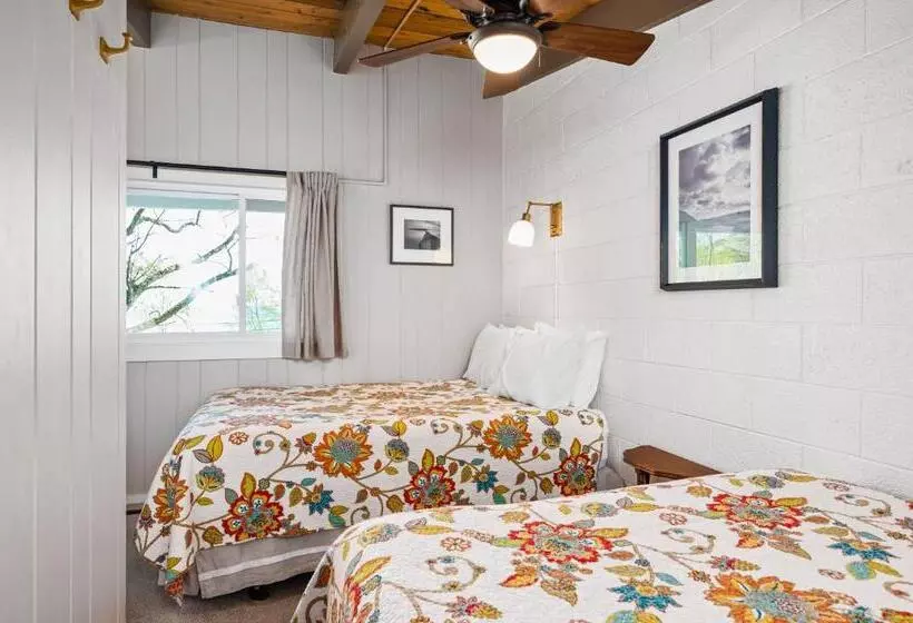 Chimney Corners Resort