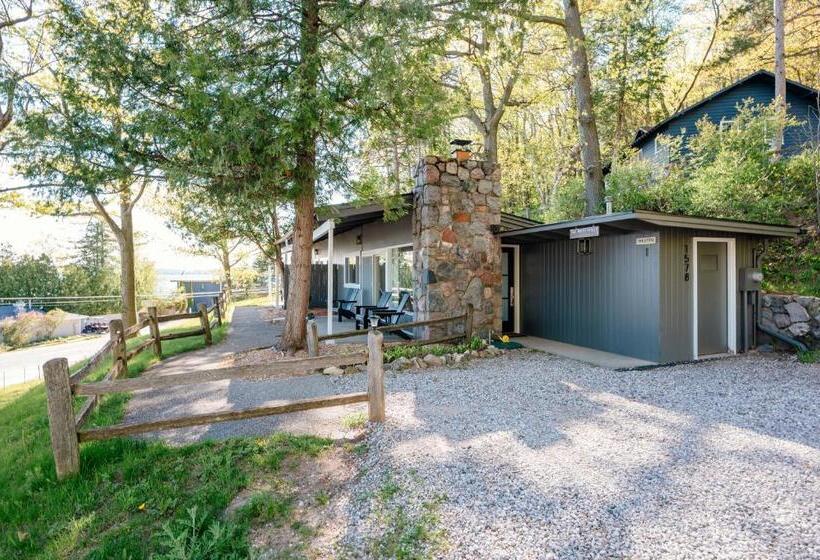 Chimney Corners Resort