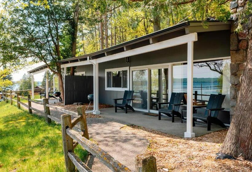 Chimney Corners Resort