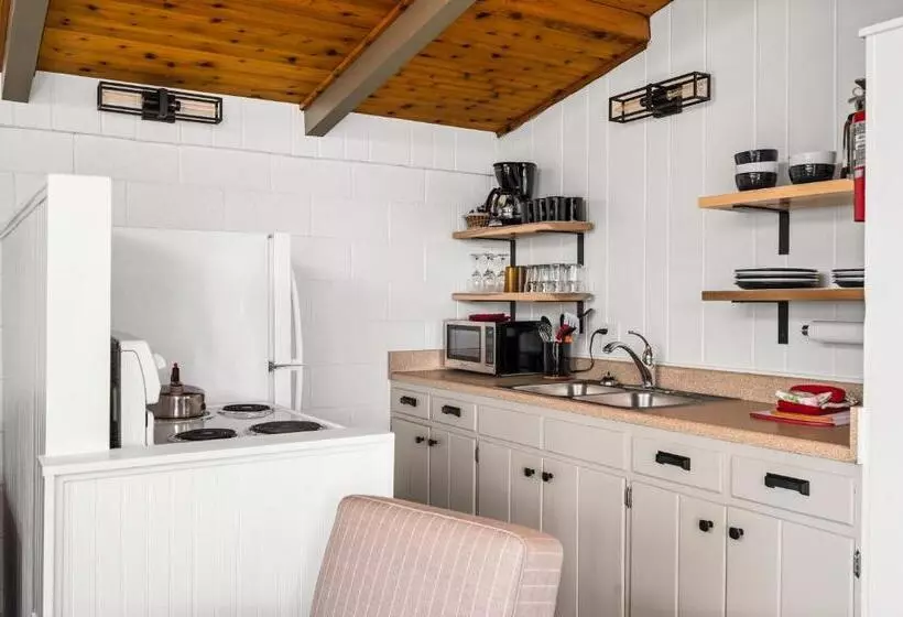 Chimney Corners Resort