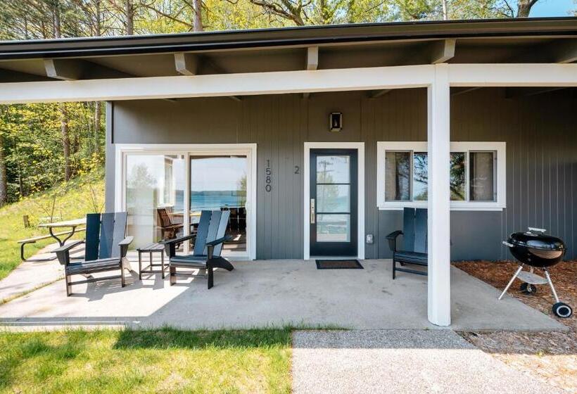 Chimney Corners Resort