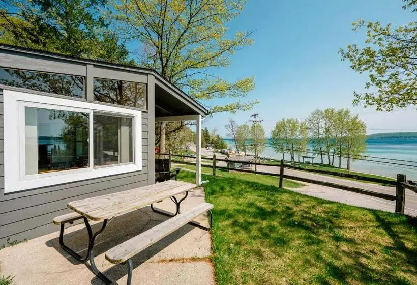 Chimney Corners Resort