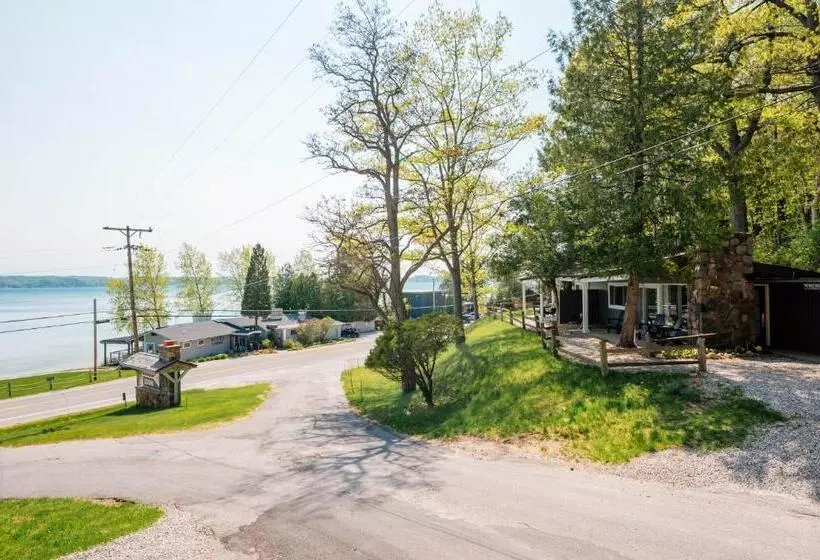 Chimney Corners Resort