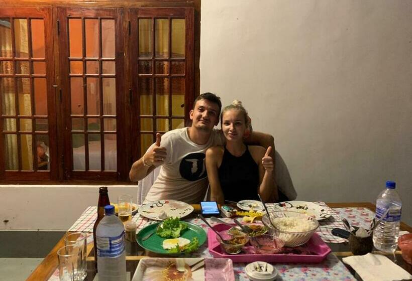 Hotel Induwara Guest