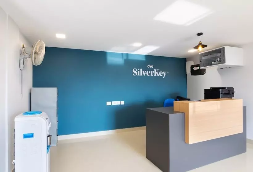 ホテル Silverkey Executive Stays 26881 Mahalakshmi Enclave