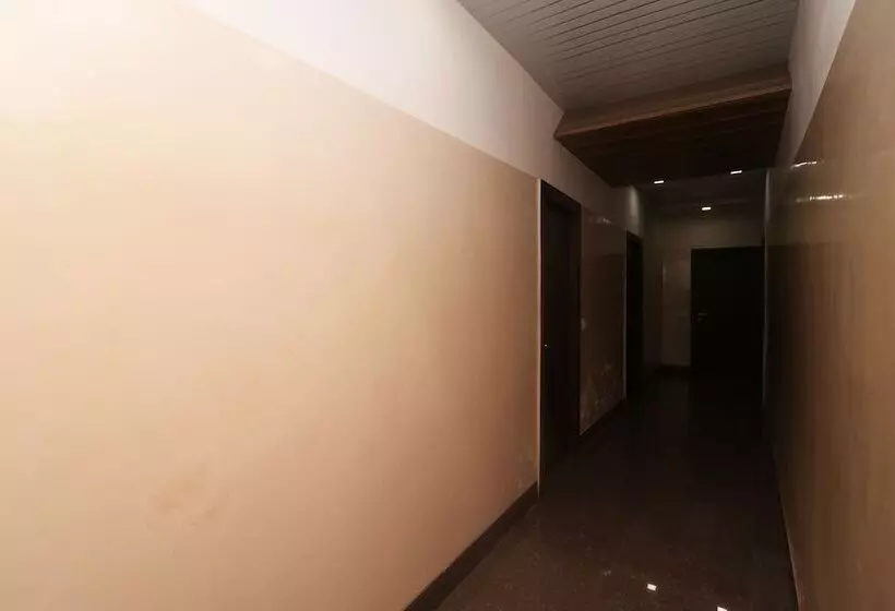 Oyo 22826 Hotel Sheltear & Resturant