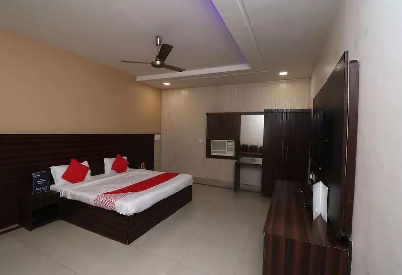 Oyo 22826 Hotel Sheltear & Resturant
