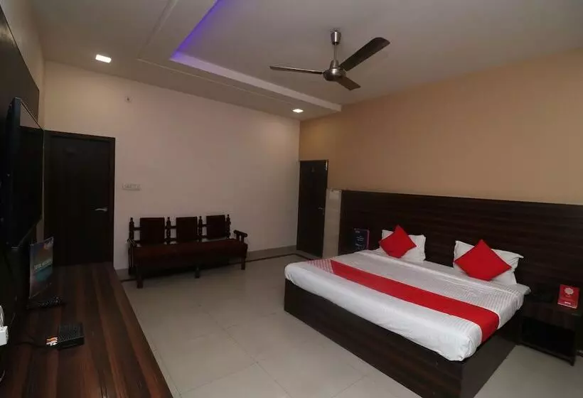 Oyo 22826 Hotel Sheltear & Resturant
